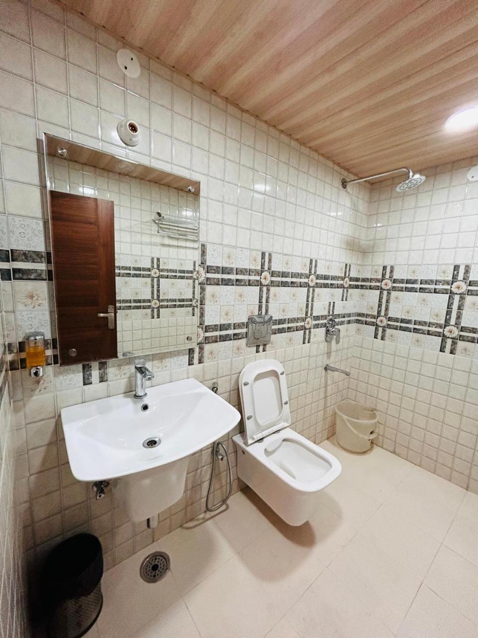 Yog Maya Regency B&B Shimla Dış mekan fotoğraf