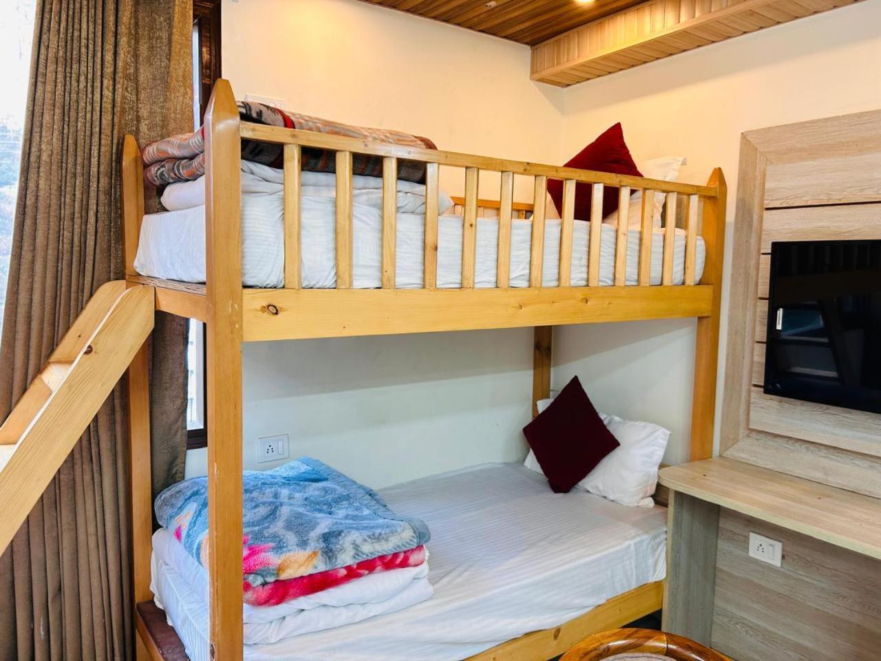 Yog Maya Regency B&B Shimla Dış mekan fotoğraf